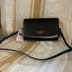 Kate Spade sm flp crossbody (Black)